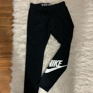 Nike leggings